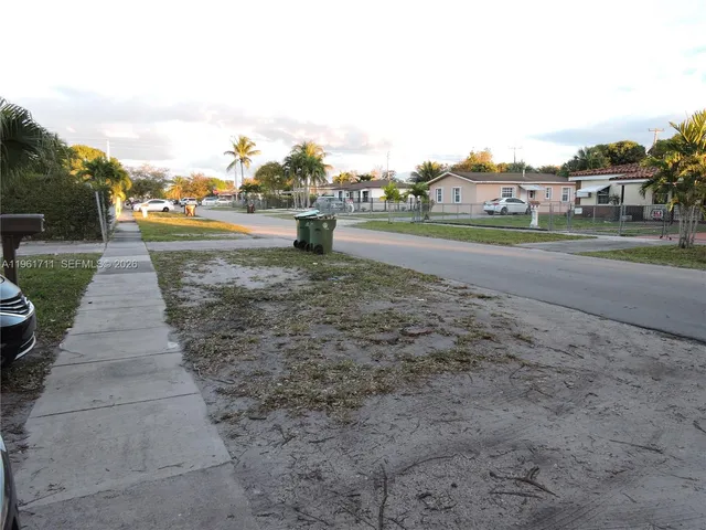 $1,700 | 551 East 39th Street, Hialeah, FL 33013