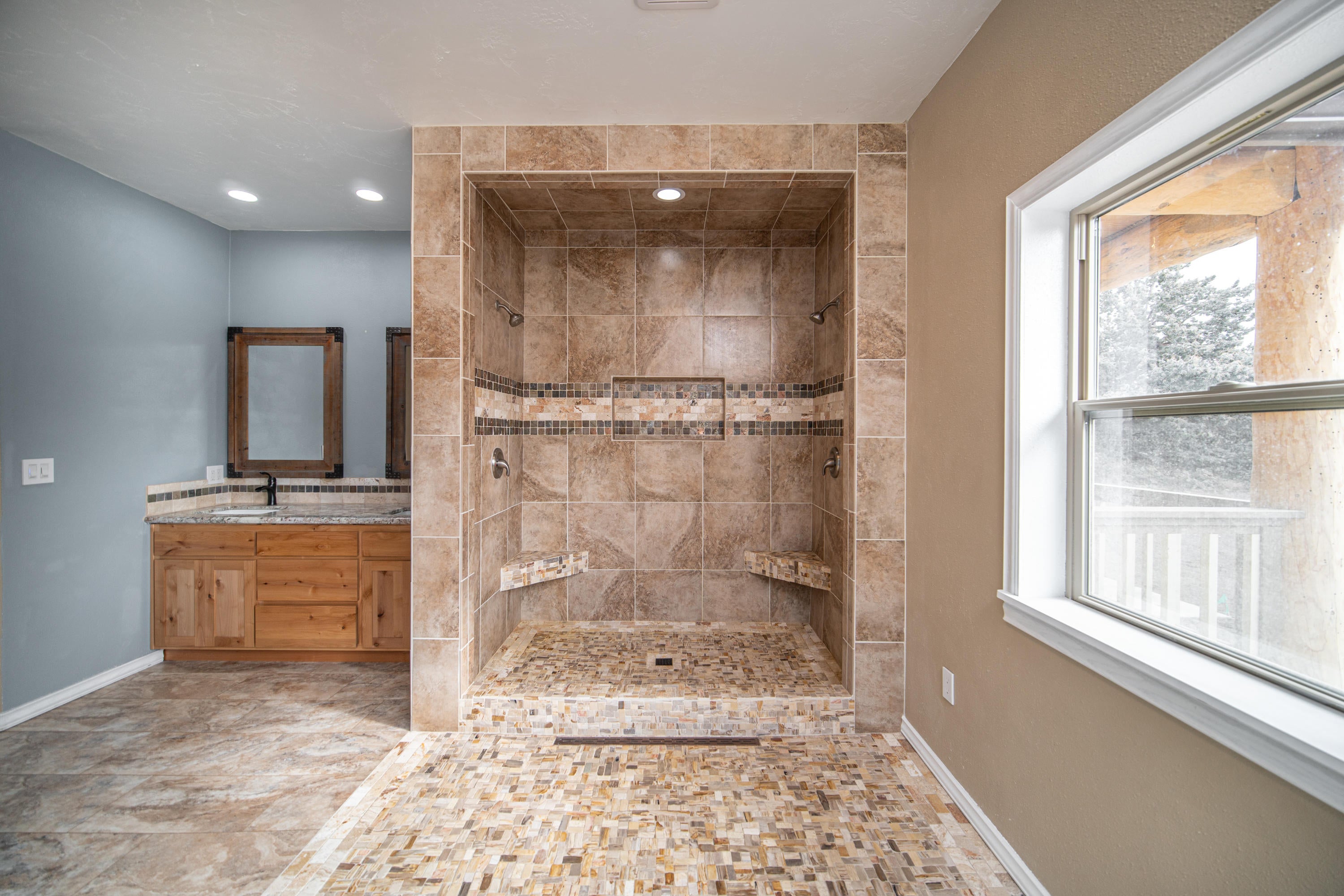 62089 Torkelson Road Bend, OR 97701 - Photo 21 of 33 Master Shower