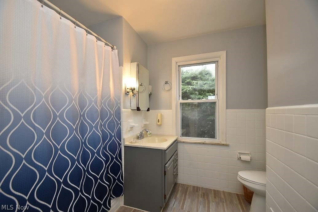 1423 Westover Road Cleveland, OH 44118 - Photo 23 of 32