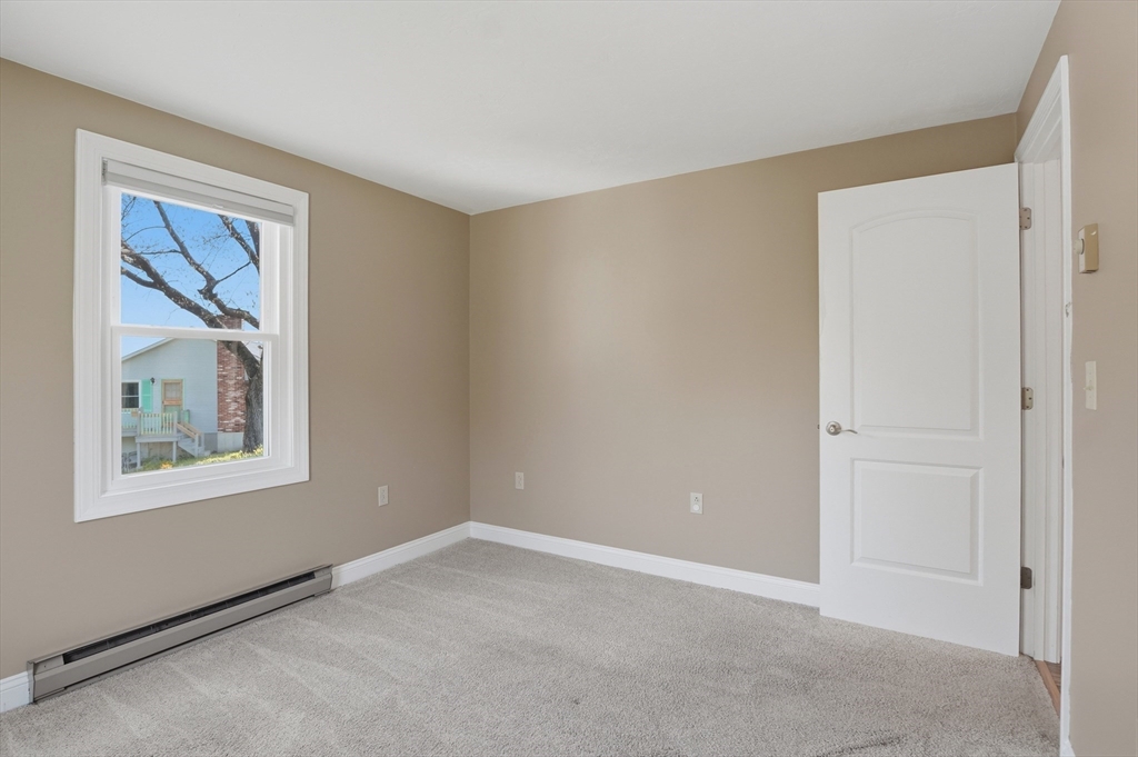 124 Wedgewood Road Worcester, MA 01602 - Photo 16 of 37 Gallery Image 16