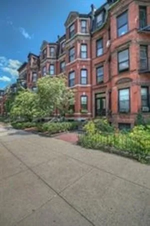 $2,200 | 342 Commonwealth Avenue, Unit 3, Boston, MA 02115