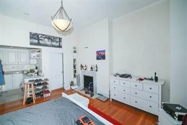 $2,200 | 342 Commonwealth Avenue, Unit 3, Boston, MA 02115