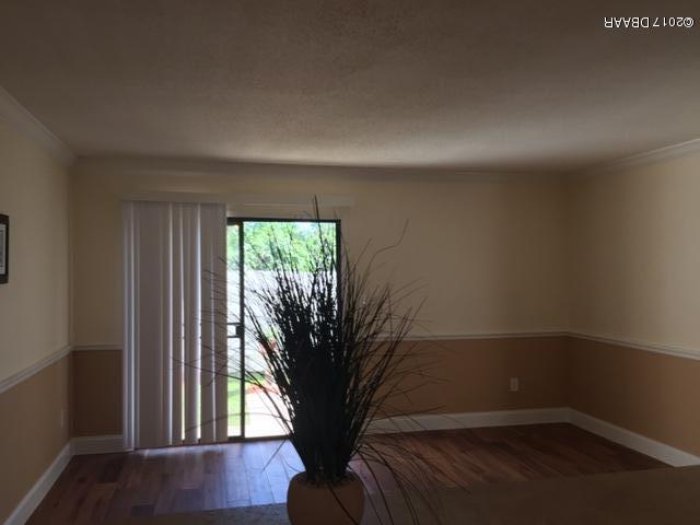 480 Reed Canal Road, Unit 11 South Daytona, FL 32119 - Photo 2 of 18 living