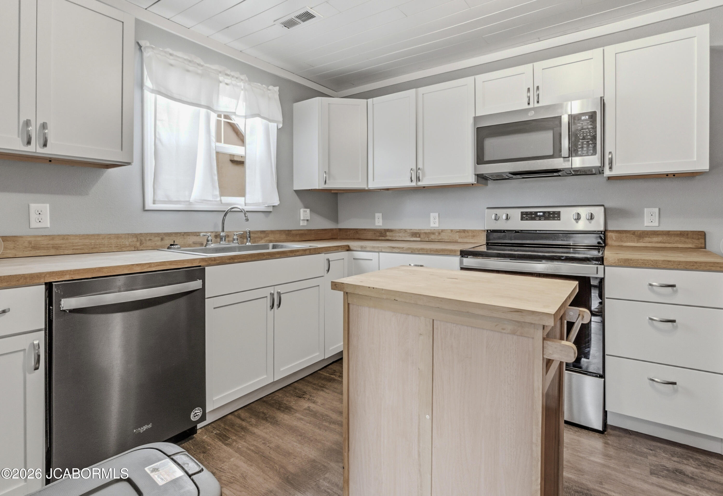 417 Garfield Avenue Moberly, MO 65270 - Photo 10 of 17 Kitchen