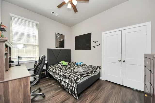 a view of sign board