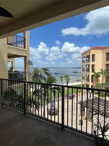$295,000 | 2351 Lakeview Drive, Unit 316, Sebring, FL 33870