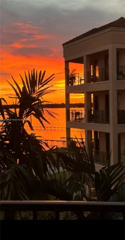 $295,000 | 2351 Lakeview Drive, Unit 316, Sebring, FL 33870