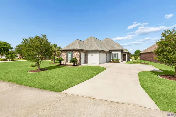 $499,000 | 5255 Courtyard Drive, Gonzales, LA 70737