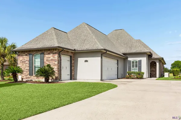 $499,000 | 5255 Courtyard Drive, Gonzales, LA 70737