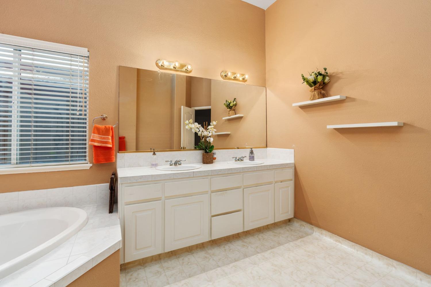 5074 West Decatur Avenue Fresno, CA 93722 - Photo 28 of 34 Gallery Image 28