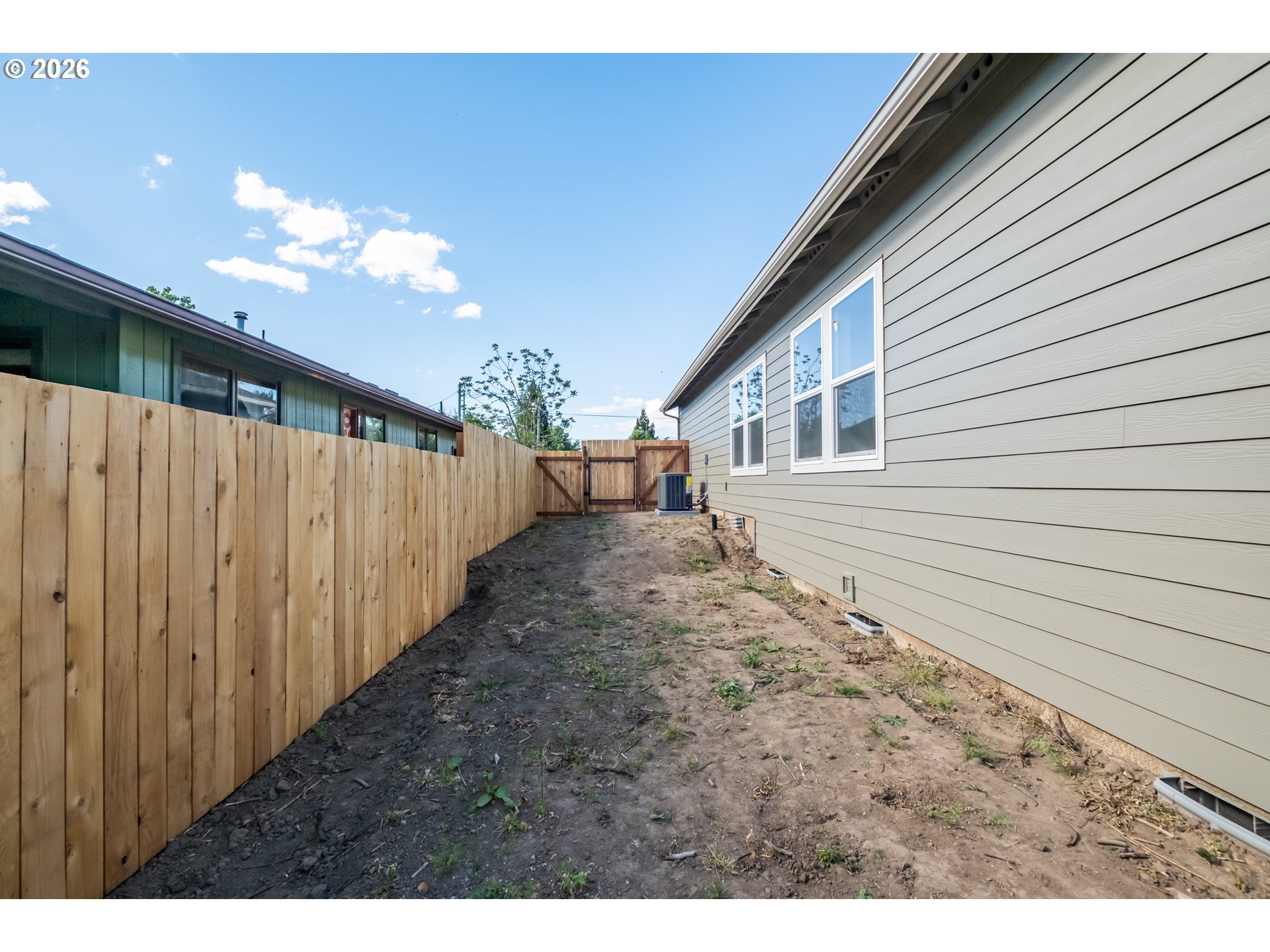 730 East Elmore Street Lebanon, OR 97355 - Photo 32 of 40