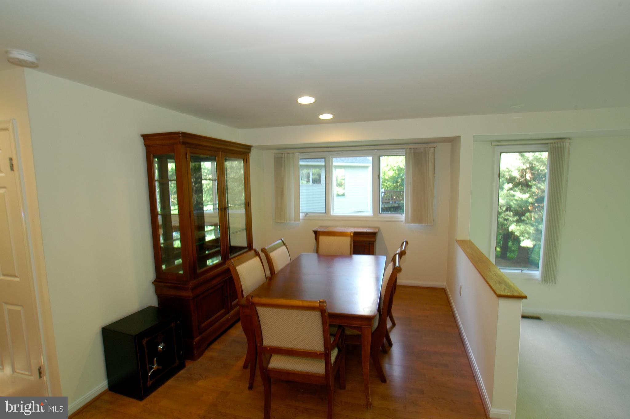 5107 Columbia Road Columbia, MD 21044 - Photo 3 of 23 Dining Room
