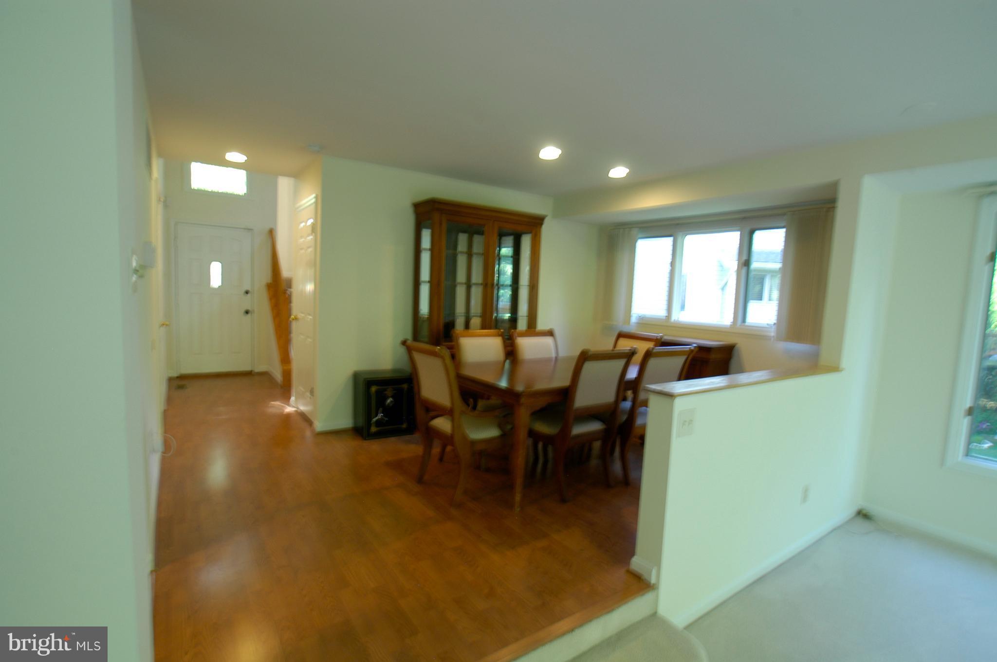 5107 Columbia Road Columbia, MD 21044 - Photo 4 of 23 Dining Room