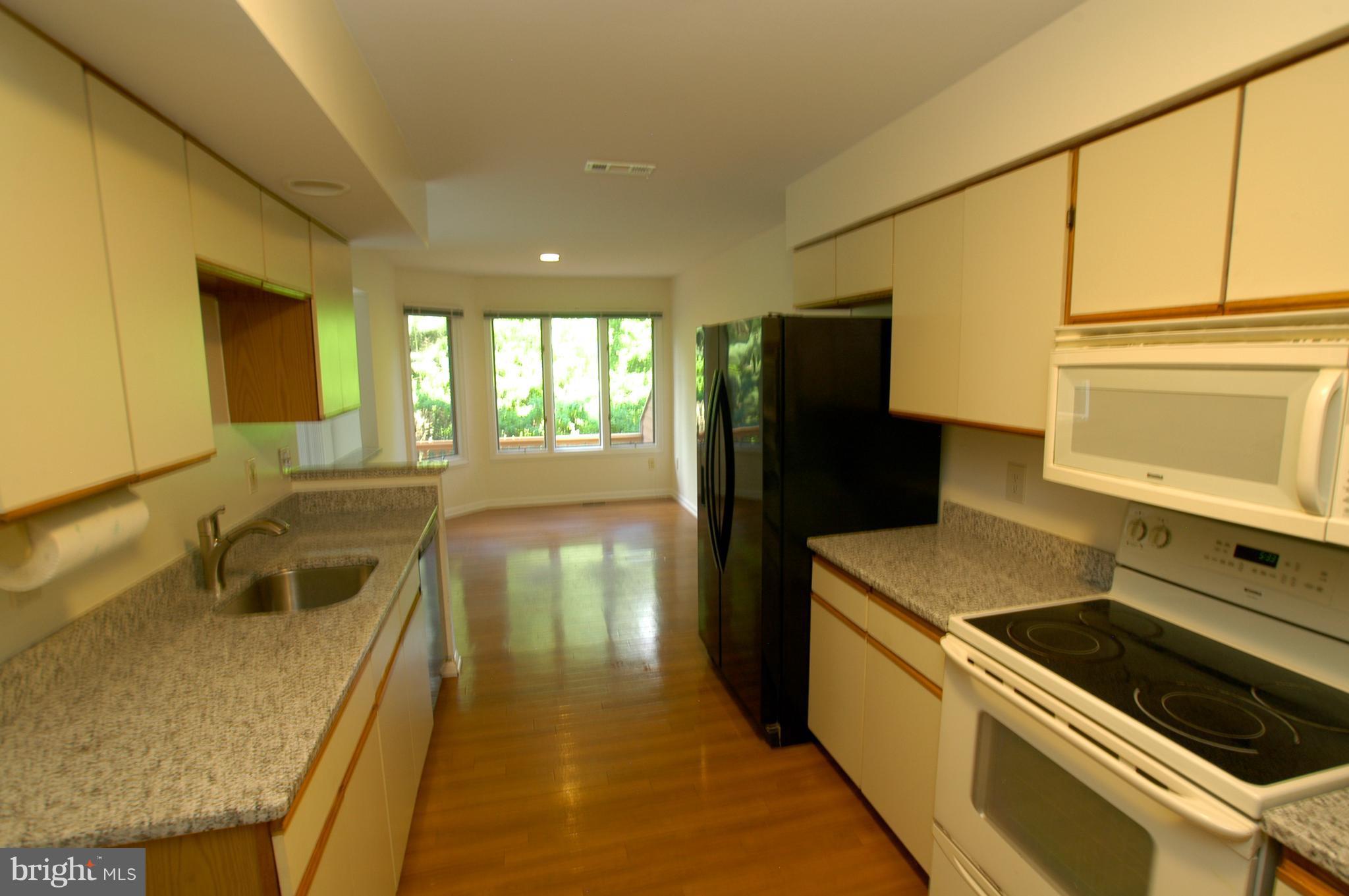 5107 Columbia Road Columbia, MD 21044 - Photo 8 of 23 Kitchen