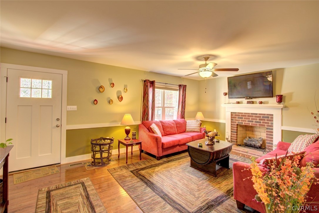 355 Manchester Road Bumpass, VA 23024 - Photo 8 of 43 Living room has ample space to relax and enjoy!