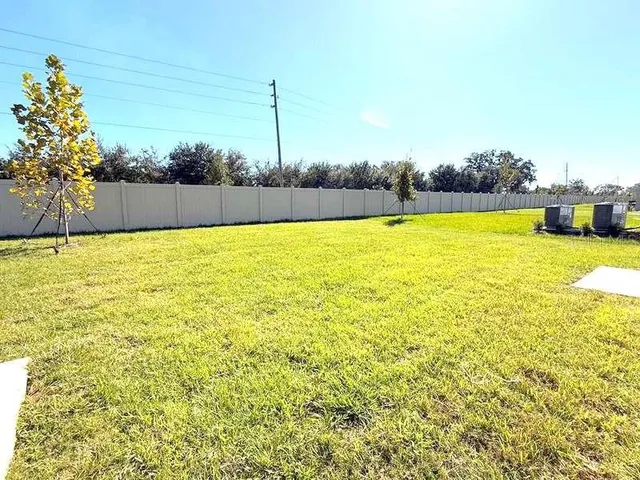 $2,550 | 12088 Brae Way, San Antonio, FL 33576