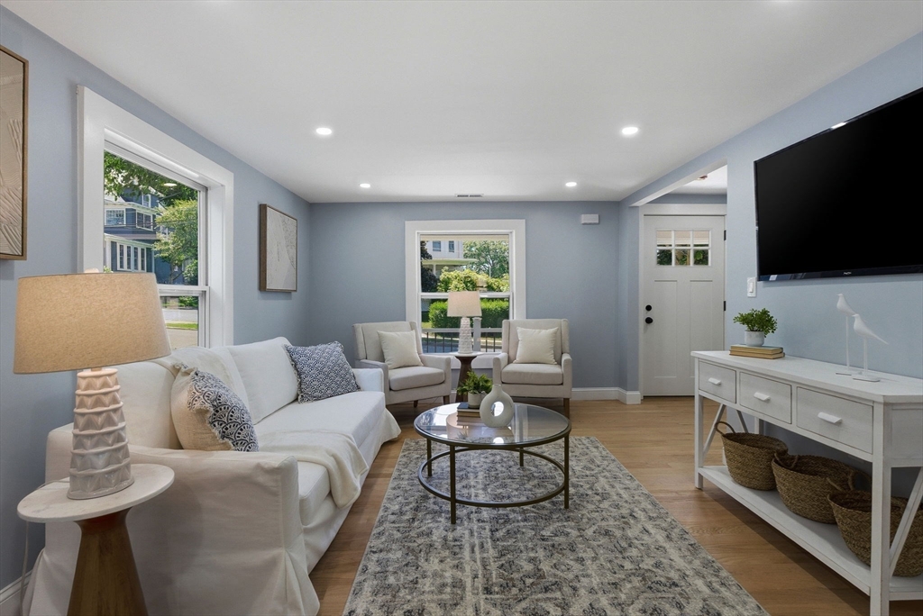 8 Linden Road, Unit 1 Melrose, MA 02176 - Photo 13 of 35