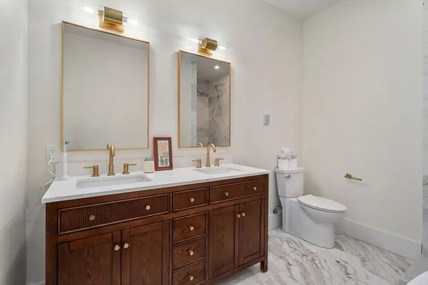 $2,000,000 | 57-59 Highland Road, Unit 57, Brookline, MA 02445