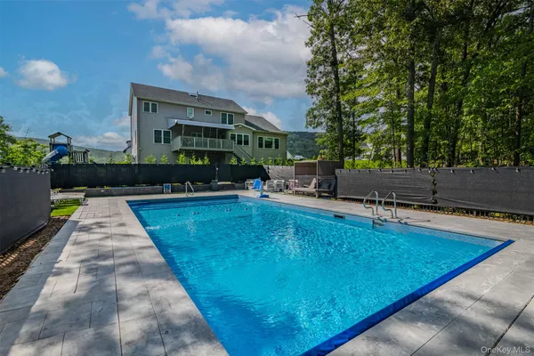 $1,999,000 | 14 Klingher Court, Pomona, NY 10970