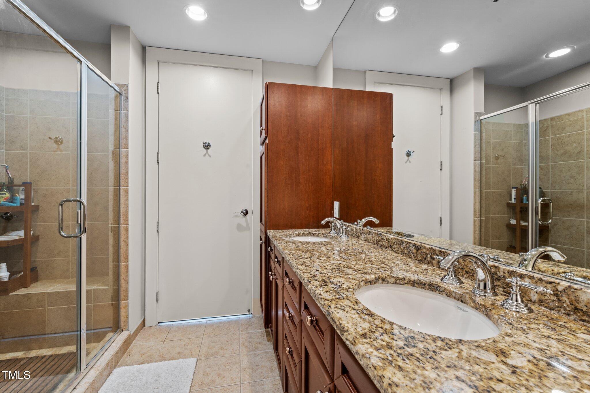618 North Boylan Avenue, Unit 810 Raleigh, NC 27603 - Photo 31 of 57 21-web-or-mls-DSC_4379