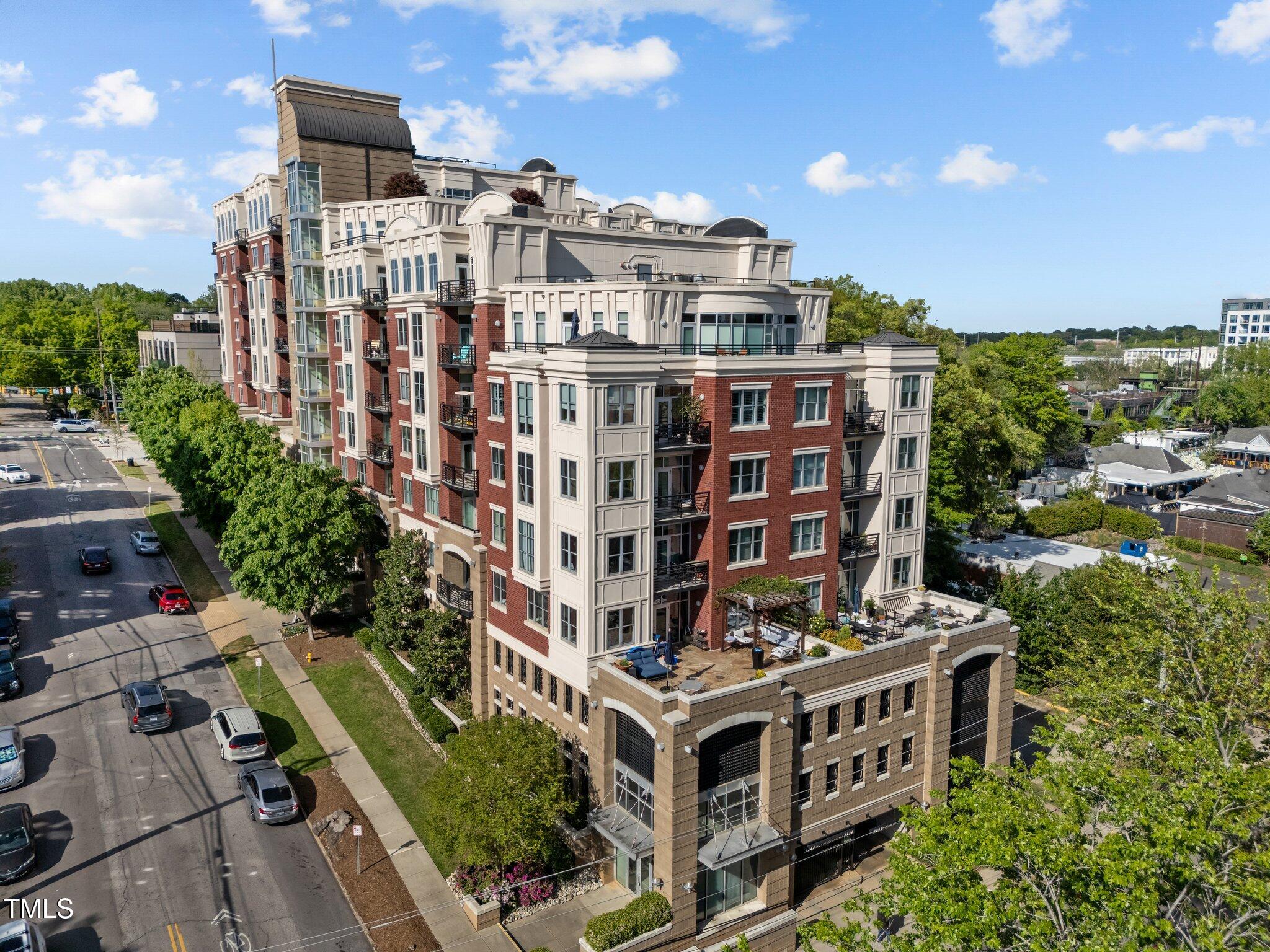 618 North Boylan Avenue, Unit 810 Raleigh, NC 27603 - Photo 6 of 57 1-web-or-mls-DJI_20250408164618_0828_D