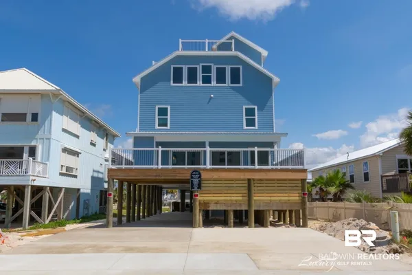 $2,475,000 | 332 West Beach Boulevard, Gulf Shores, AL 36542