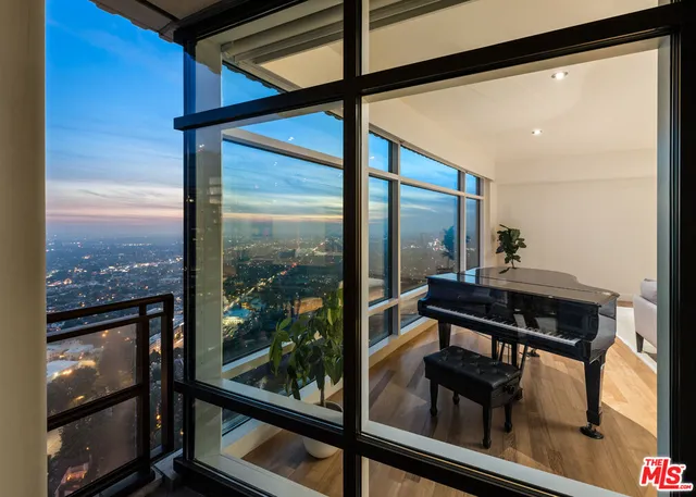 $9,995,000 | 1 West Century Drive, Unit 35A, Los Angeles, CA 90067