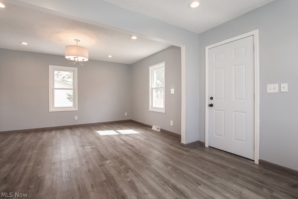 2260 North Ridge Road Elyria, OH 44035 - Photo 9 of 27 Gallery Image 9