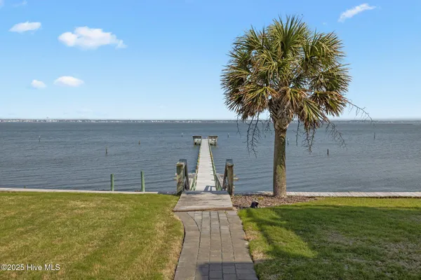 $849,000 | 2506 Emerald Drive, Unit E, Emerald Isle, NC 28594