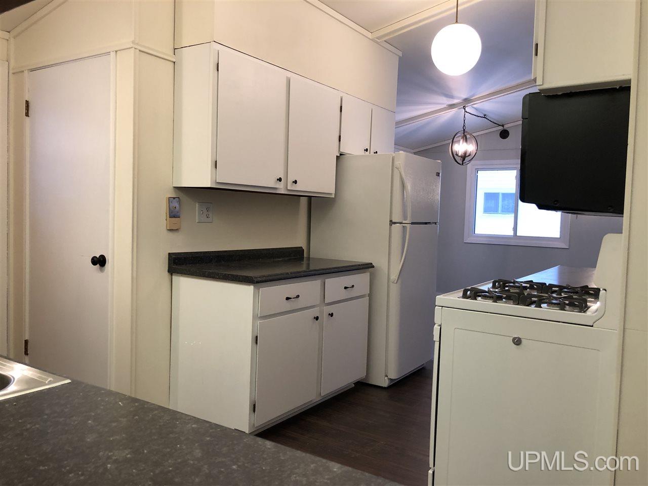 110 Seilo Avenue Ishpeming, MI 49849 - Photo 9 of 29 Gallery Image 9