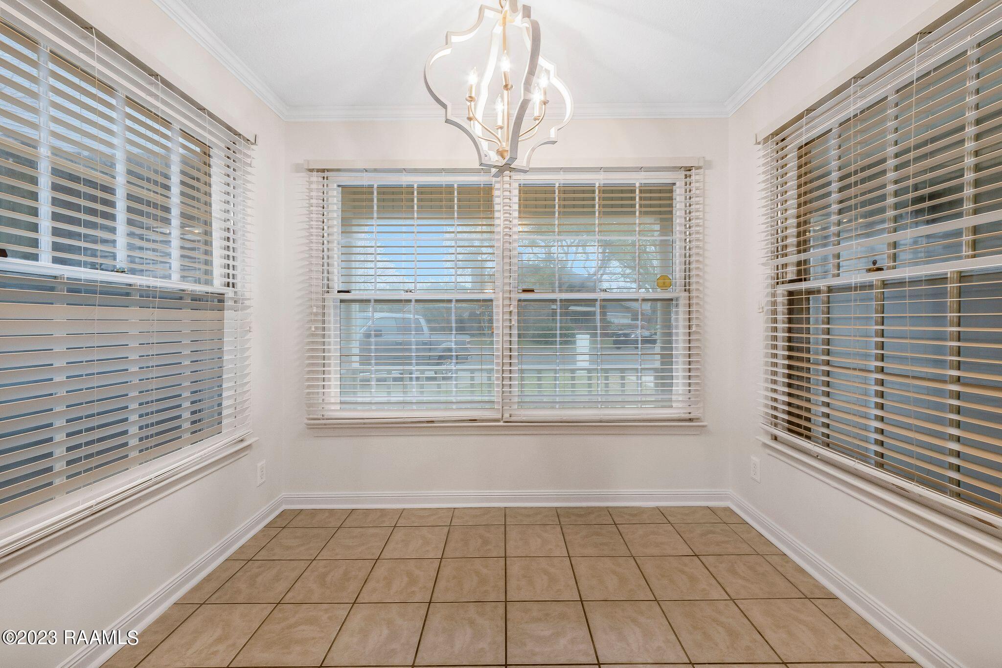 109 Georgetown Loop Lafayette, LA 70506 - Photo 8 of 18 Breakfast