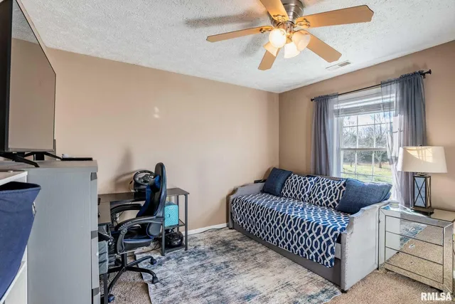 $249,900 | 411 Prince Lane, Herrin, IL 62948