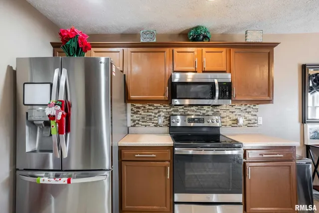 $249,900 | 411 Prince Lane, Herrin, IL 62948