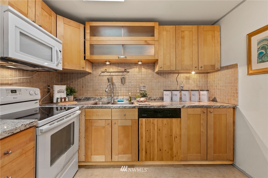 4308 Northeast Sunset Boulevard, Unit D4 Renton, WA 98059 - Photo 14 of 33 Gallery Image 14