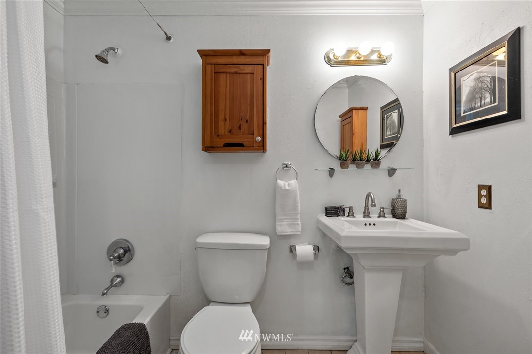 4308 Northeast Sunset Boulevard, Unit D4 Renton, WA 98059 - Photo 21 of 33 Gallery Image 21
