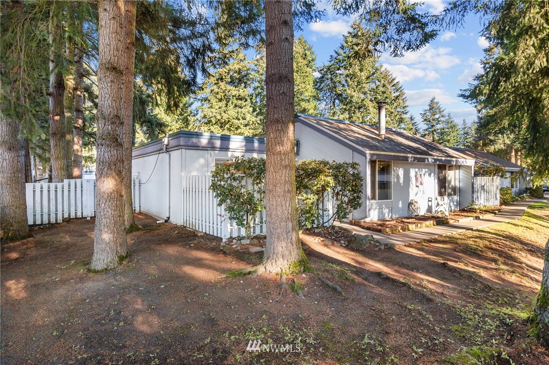 4308 Northeast Sunset Boulevard, Unit D4 Renton, WA 98059 - Photo 29 of 33 Gallery Image 29