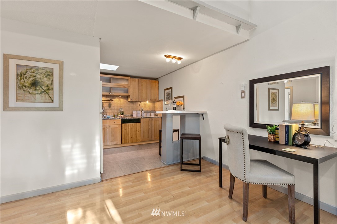 4308 Northeast Sunset Boulevard, Unit D4 Renton, WA 98059 - Photo 8 of 33 Gallery Image 8