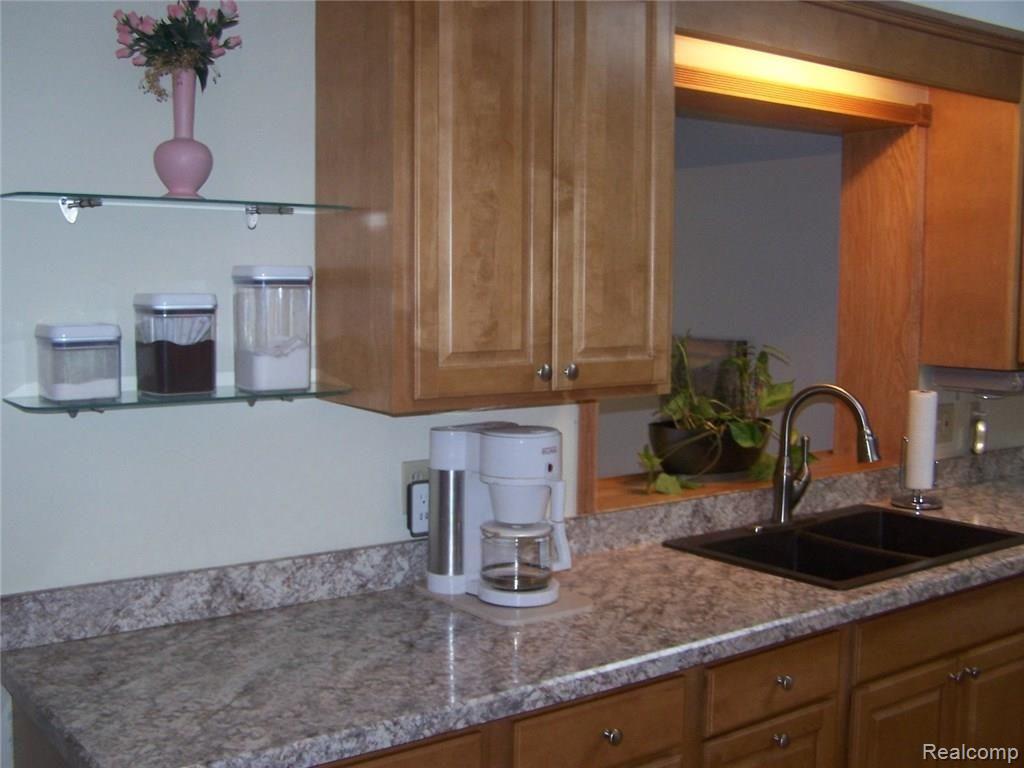 23220 Hagen Road Macomb, MI 48042 - Photo 7 of 58 NEW COUNTERS