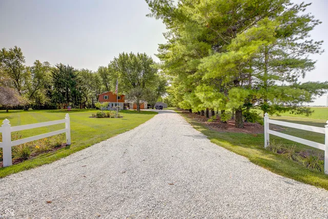 $589,000 | 5915 West 1400th Street North, Elwood, IN 46036