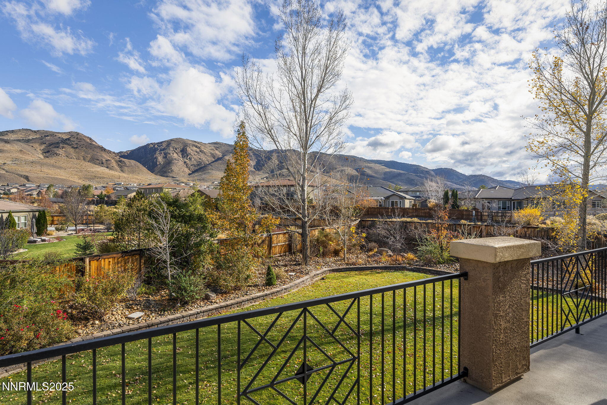 9890 Kerrydale Court Reno, NV 89521 - Photo 36 of 48 a view of a building from a balcony