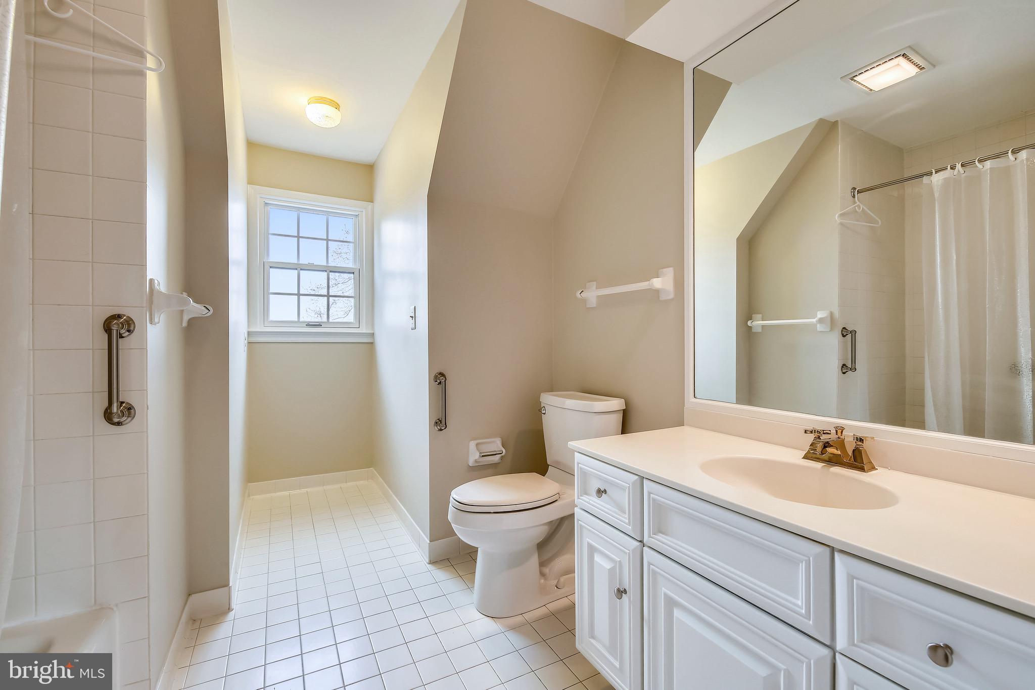 5 Beall Spring Court Potomac, MD 20854 - Photo 28 of 57 Full Bath