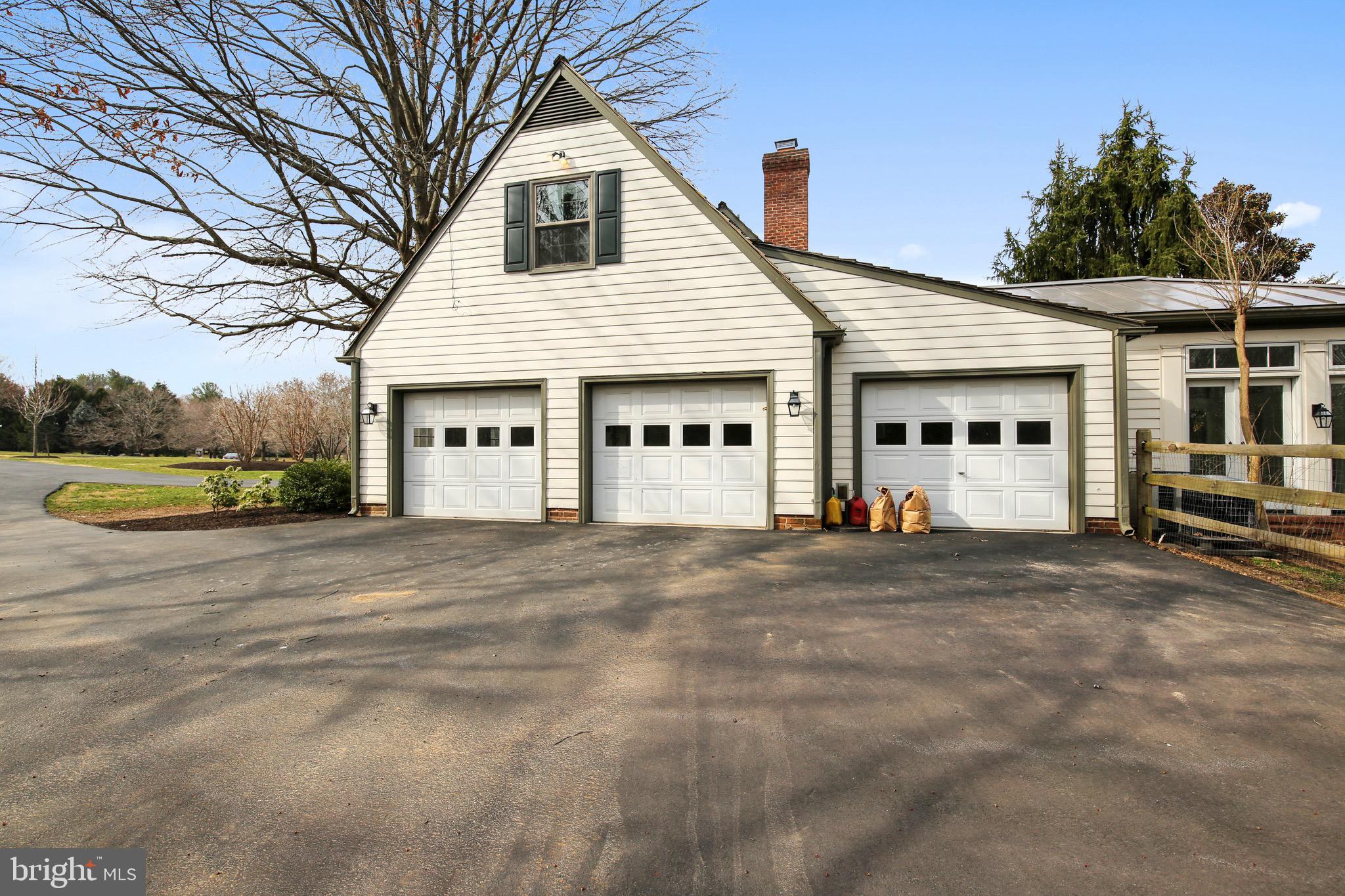 5 Beall Spring Court Potomac, MD 20854 - Photo 41 of 57 3-Car Garage