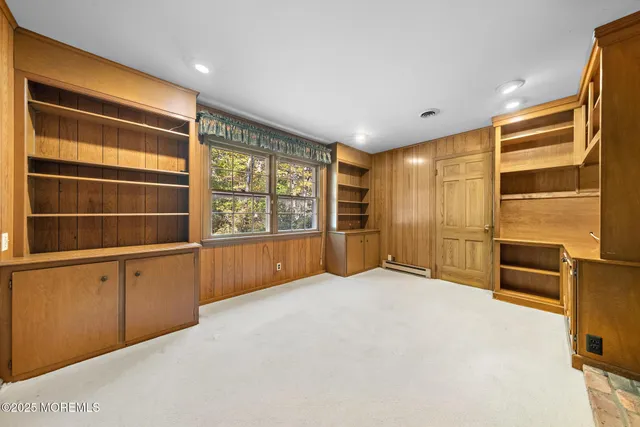 $925,000 | 7 Valley Drive, Highlands, NJ 07732