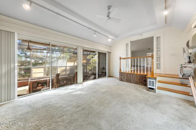 $925,000 | 7 Valley Drive, Highlands, NJ 07732