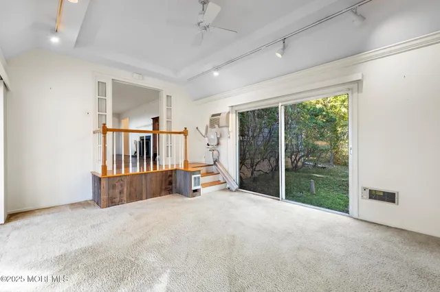 $925,000 | 7 Valley Drive, Highlands, NJ 07732