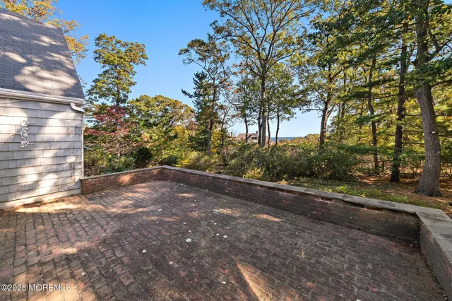 $925,000 | 7 Valley Drive, Highlands, NJ 07732