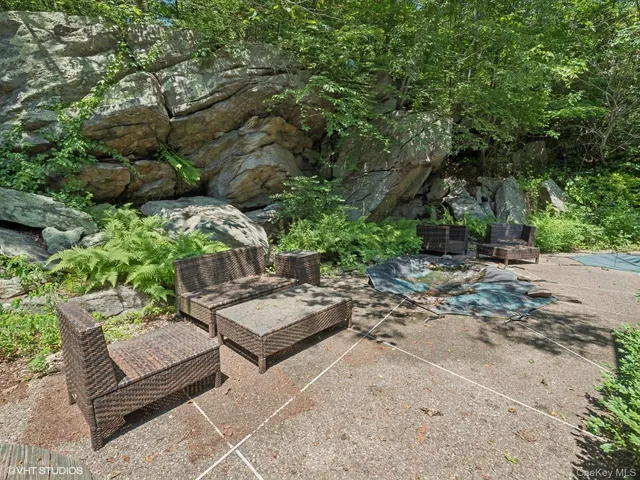 $779,000 | 212 Elmwood Road, South Salem, NY 10590