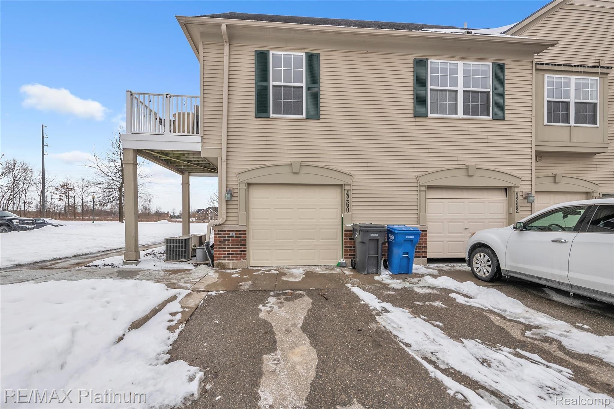 4260 Hampton Ridge Boulevard, Unit 162 Howell, MI 48843 - Photo 21 of 25 Garage