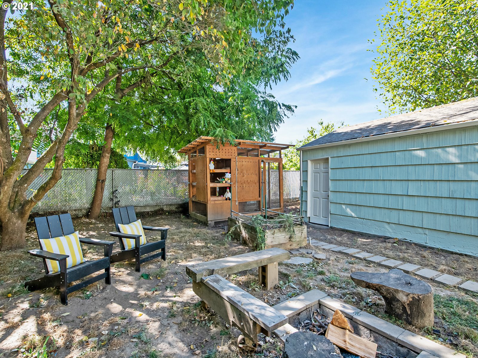 2330 North Kilpatrick Street Portland, OR 97217 - Photo 27 of 30 Backyard