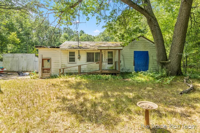 $79,999 | 10603 Paw Paw Avenue, Grant, MI 49327